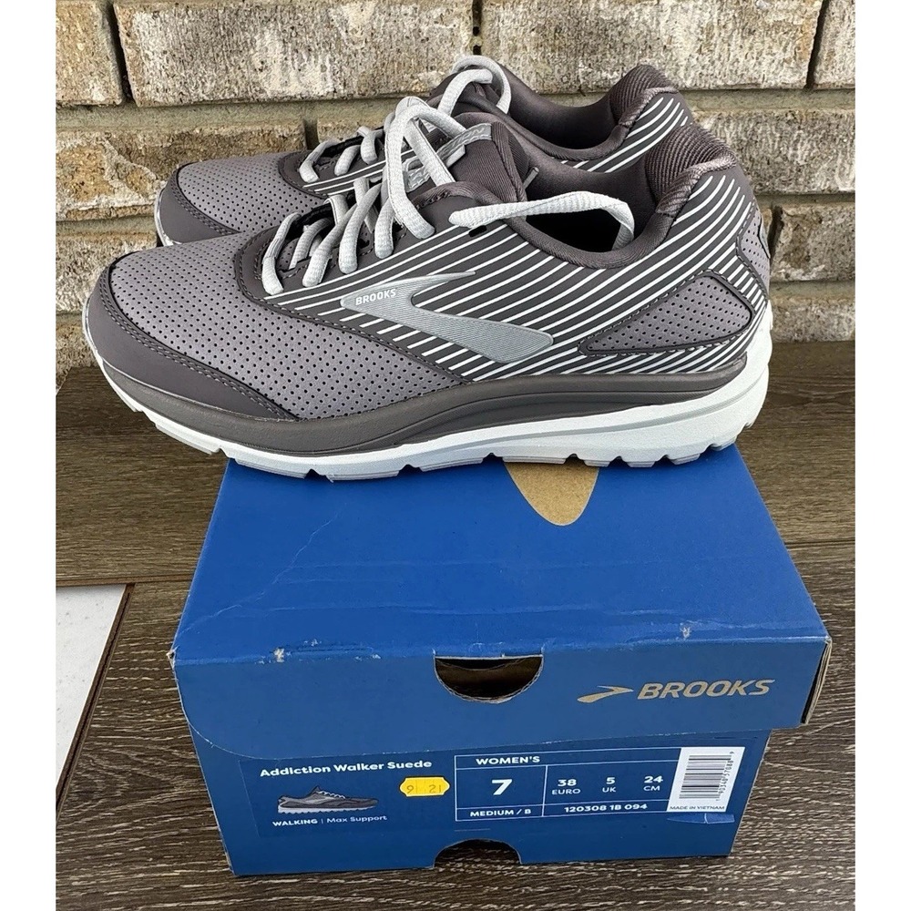 Brooks Addiction Walker Suede Shoes Women's 7B Sneakers Walking Gray